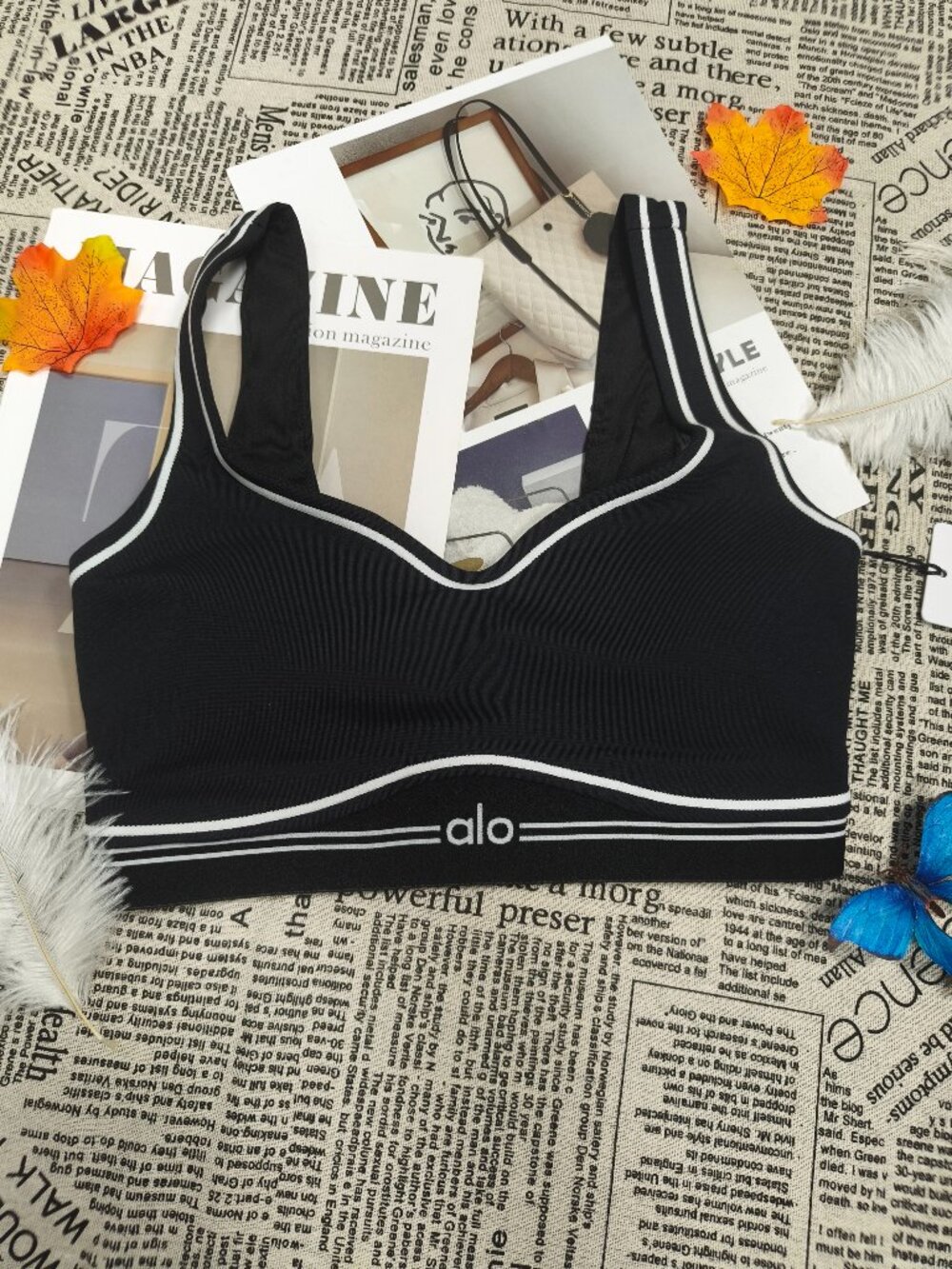 Alo Yoga Black/White Heart Throb Bra/Cute Top😍Workout Activewear Pilates Yoga🥗 - Picture 2 of 7